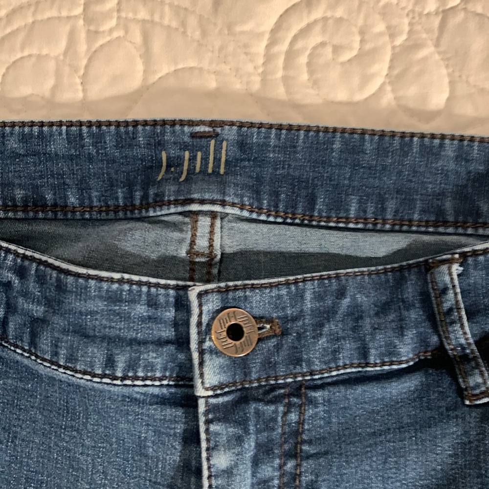 J Jill slim leg ankle jeans - Picture 2 of 14